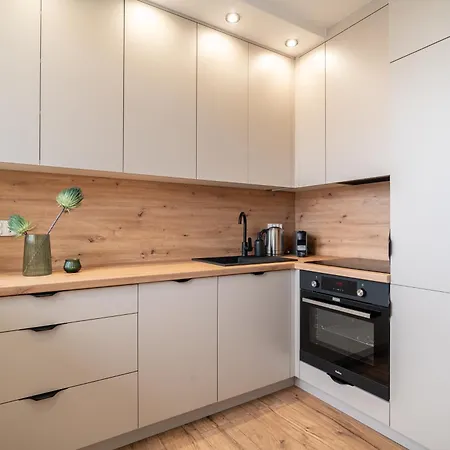 Grace Q4 アパート グディニャ