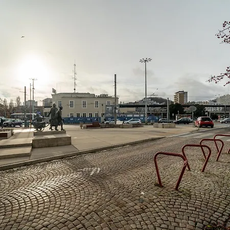 Grace Q4 グディニャ